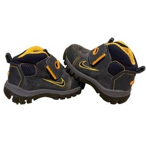 Baby Boy Nike  Sneakers Size 5C